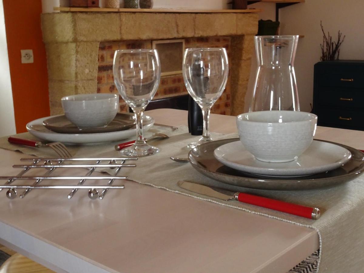 Bed and Breakfast Les 3 Echoppes Charge Exterior foto