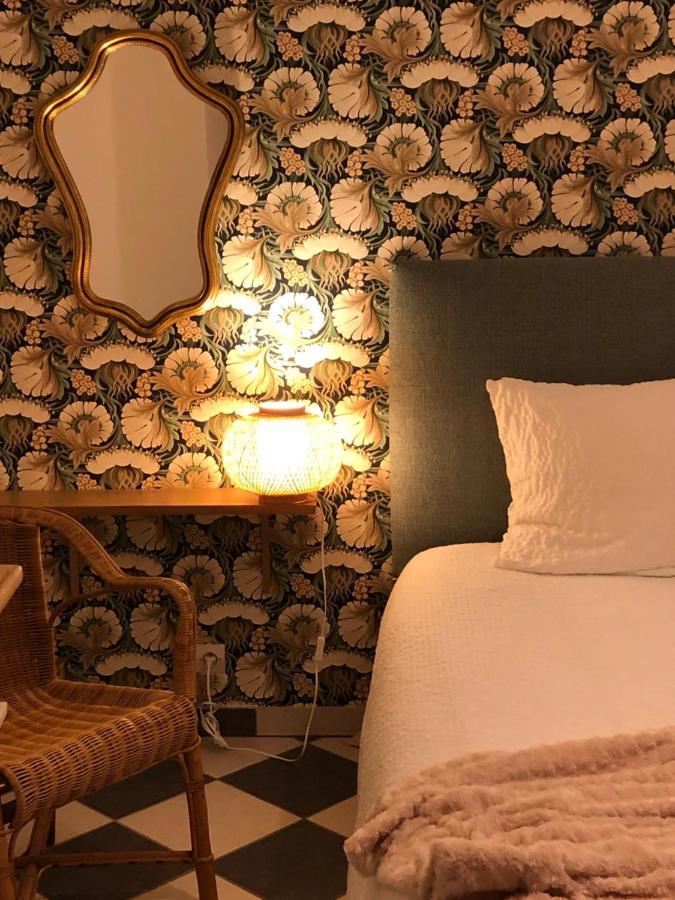 Bed and Breakfast Les 3 Echoppes Charge Exterior foto
