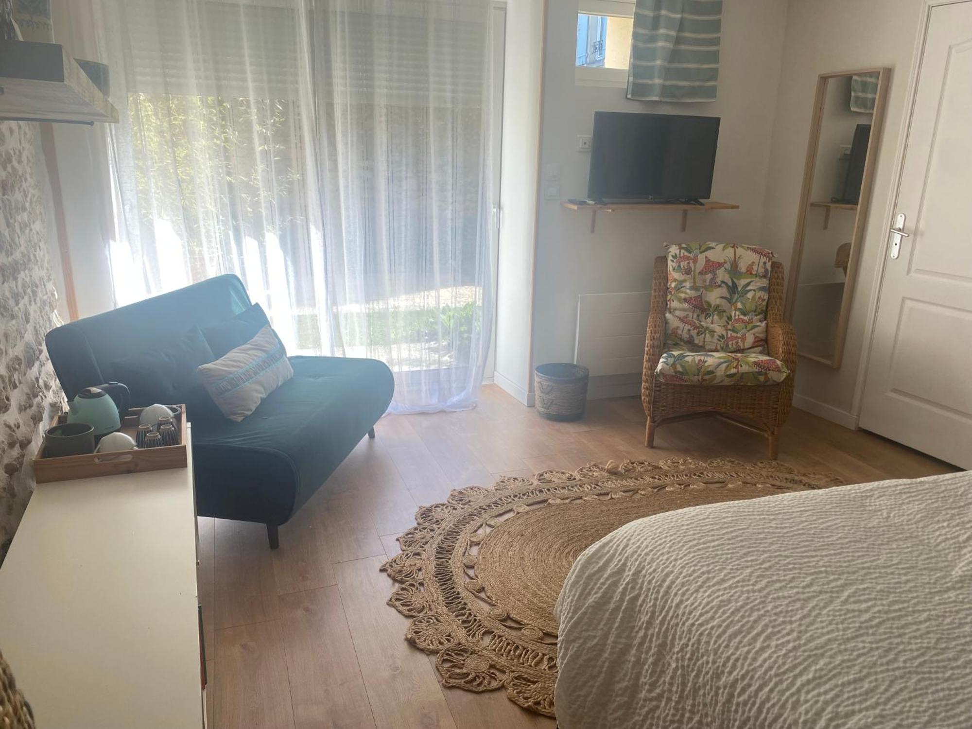 Bed and Breakfast Les 3 Echoppes Charge Exterior foto